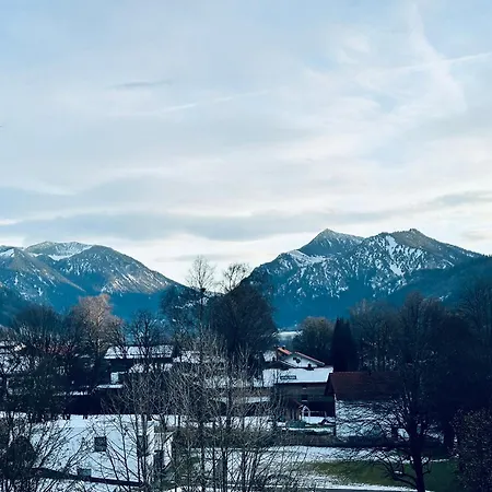 Sonnenschwan - Neurenoviert, Zentrumsnah Und Ruhig Schliersee